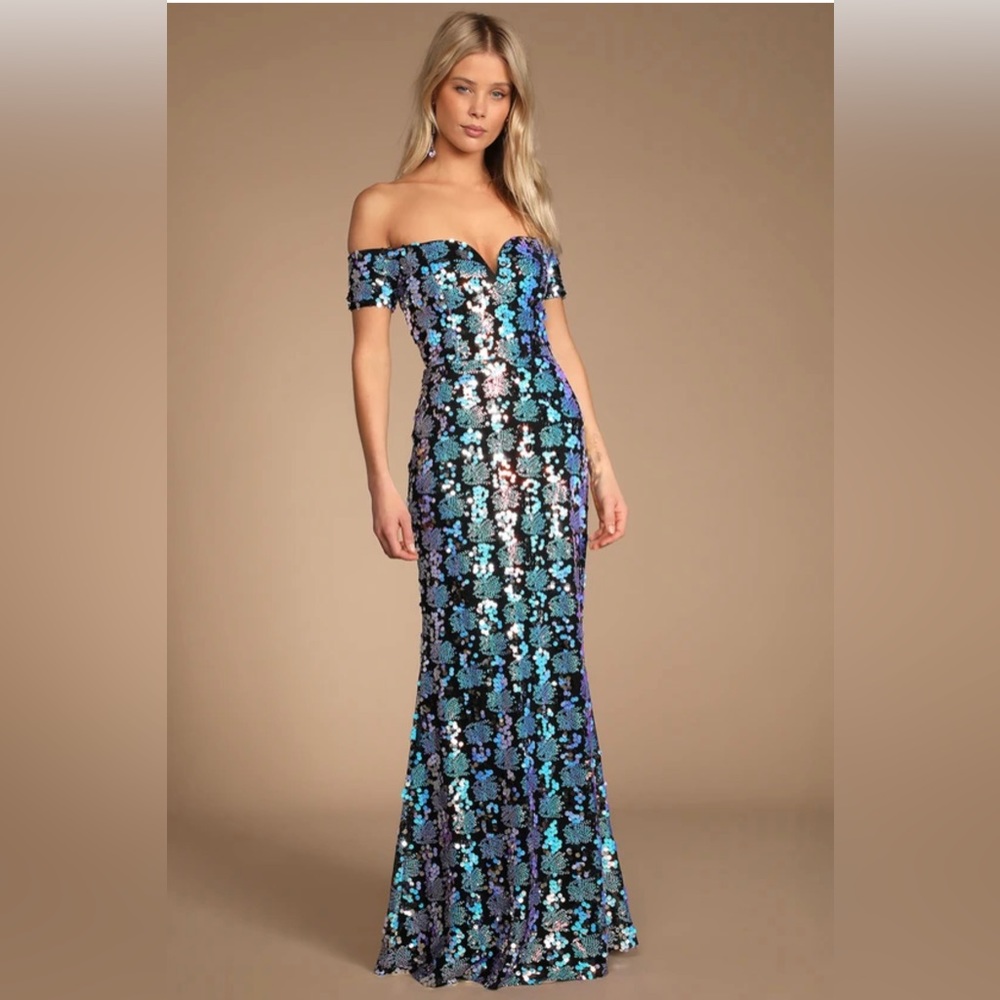 NEW BEAUTIFUL SEQUINED DRESS